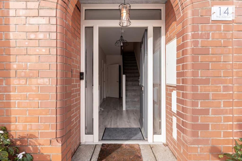 Dublin jacuzzi escape Apartment Exterior foto